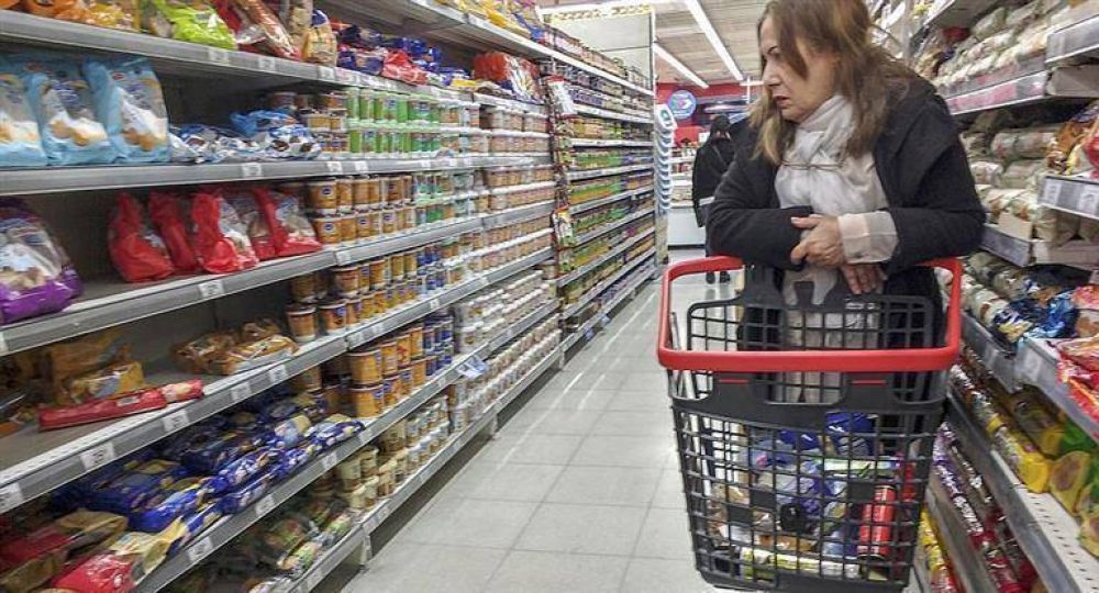 Por falta de precios ya hay empresas que no reponen productos en g�ndolas