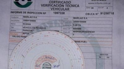 Inhabilitaron el carn� del chofer que manejaba drogado