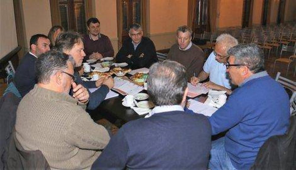 Campana particip� de una nueva reuni�n del Comit� de Cuenca del Arroyo de la Cruz