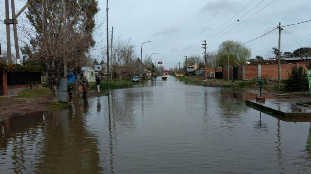 La marea trep los tres metros: Inundaciones y evacuados en Quilmes