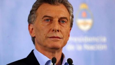 Marcos Pe�a y Nicol�s Dujovne siguen firmes, pero Mauricio Macri eliminar� varios ministerios