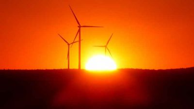 Toyota quiere energ�a 100% limpia en Argentina con YPF Luz