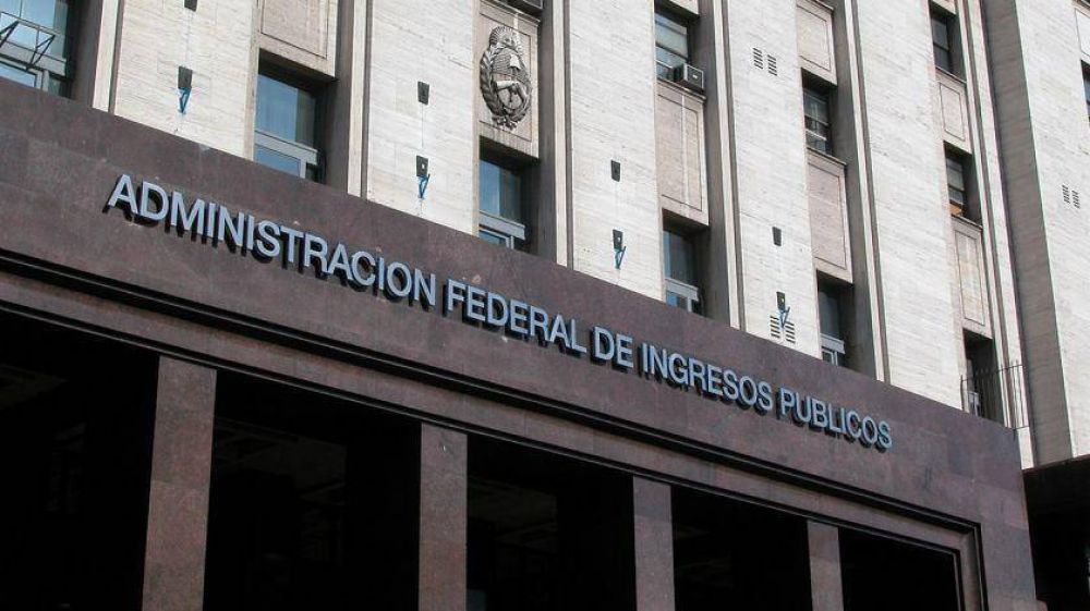 La recaudaci�n tributaria de agosto fue 32,6% mayor a la del a�o pasado