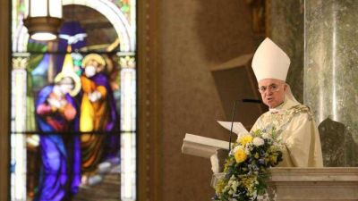 Los recuerdos (imprecisos) del ex nuncio que pide la cabeza del Papa