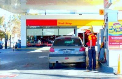 Llenar el tanque del auto en Campana puede variar entre $1.280 y $2.582