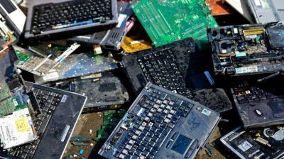 El dilema de qué hacer con la basura electrónica llega al Congreso