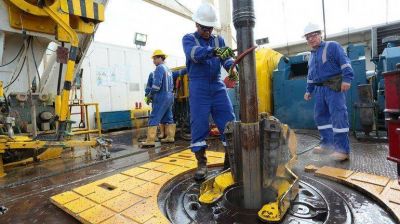 Crisis del empleo petrolero al margen de Vaca Muerta