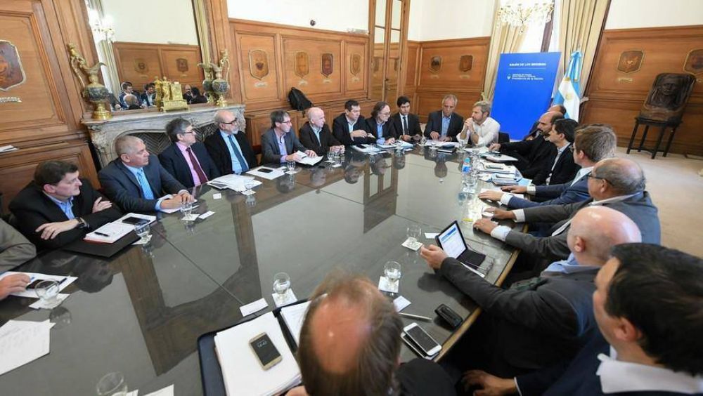 Rebaja de Ingresos Brutos, la clave para acordar con los gobernadores el Presupuesto 2019