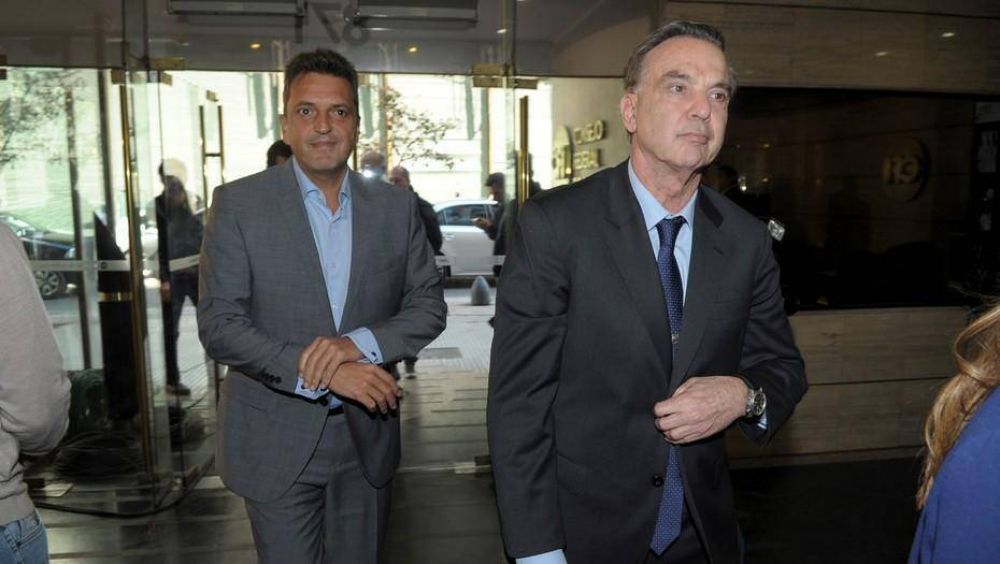 Para el cierre de la negociacin por el Presupuesto, los gobernadores dejan afuera a Sergio Massa y Miguel Pichetto
