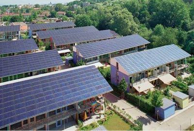Alemania dice adi�s a nuclear y petr�leo invirtiendo en energ�a solar y e�lica
