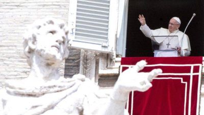 �ngelus del Papa: �Jes�s ense�a a hacer el bien sin clamores ni ostentaci�n�