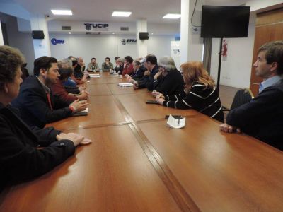 Acuerdan la creaci�n de un protocolo para prevenir saqueos a los comercios