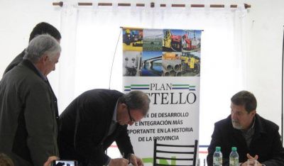 Firmaron el contrato de obra para la nueva planta cloacal