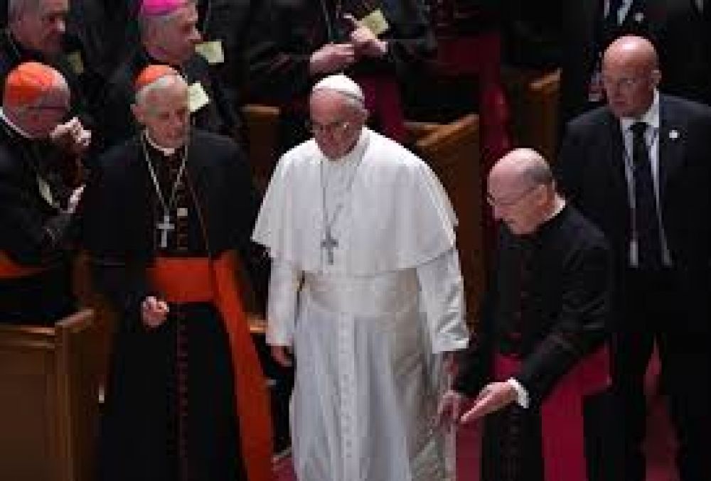 El cardenal Wuerl discutir su posible renuncia con Francisco