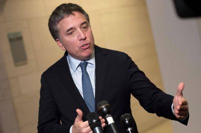 El Gobierno prev� llegar al equilibrio fiscal mitad con ajuste, mitad con impuestos