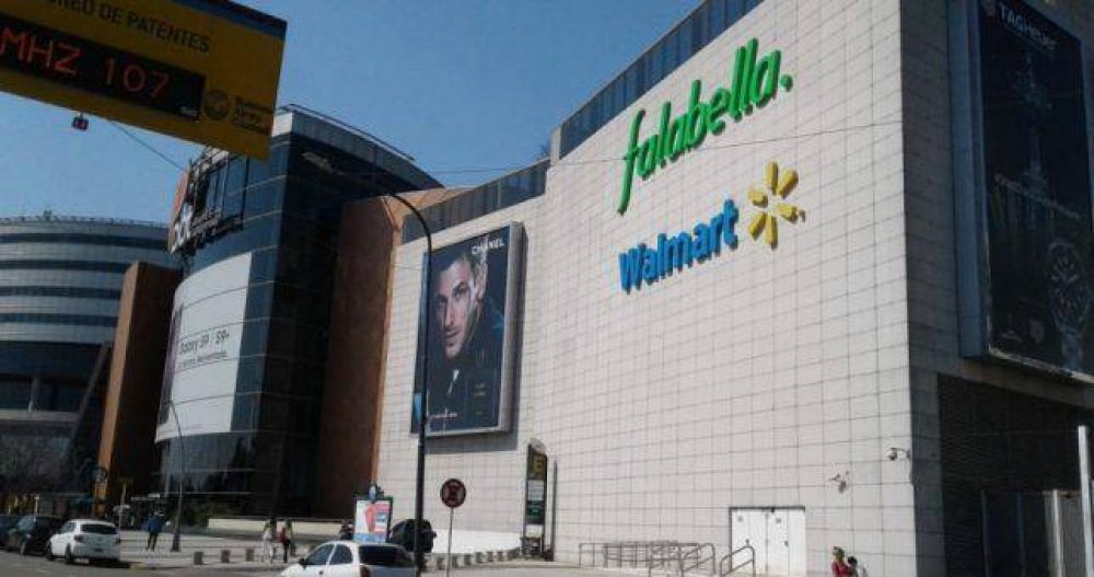 Larreta manda a custodiar los Walmarts para que los trabajadores no los tomen al ser despedidos