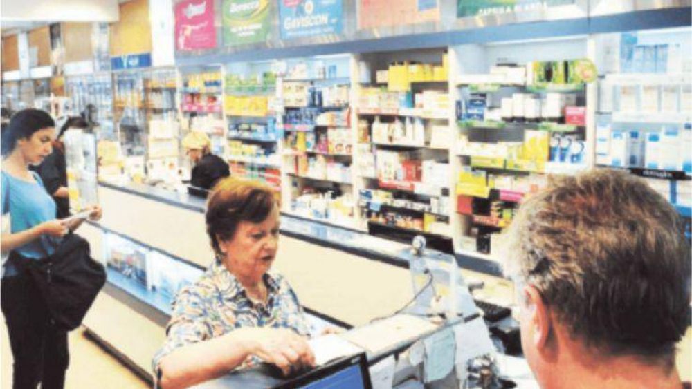 Farmacias interrumpen prestaciones a afiliados de PAMI