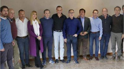 Intendentes peronistas quieren un candidato propio como gobernador