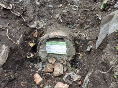 Ca�er�as clandestinas en el arroyo Las Piedras