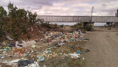 La costanera del r�o Conchas sigue siendo un basural