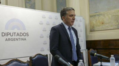 Presupuesto 2019: ca�da del 0,5% del PBI, inflaci�n del 23% y d�lar a 40