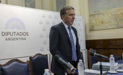 M�s del 50% del ajuste que promete el Gobierno ir� a pagos de la deuda