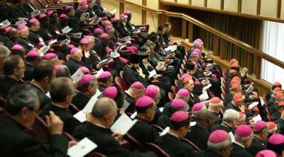 Papa Francisco publica constituci�n apost�lica sobre el S�nodo de los Obispos