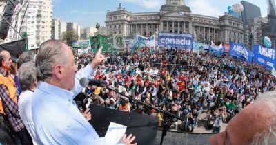 Yasky adelant� que tras el paro habr� �una gran convocatoria para expresar el rechazo al presupuesto�