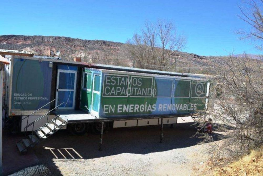 Energa renovable: Aula Taller en Humahuaca
