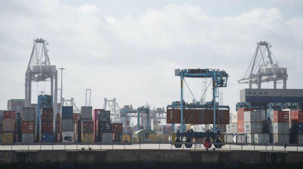 El Reino Unido planea instalar un puerto interior tras el brexit