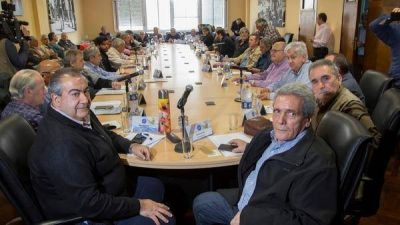 El paro de la CGT, recargado por la crisis y la dura interna sindical