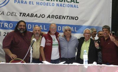 El Frente Sindical de Moyano sale a escena: moviliza el lunes, para el martes y organiza gran marcha para el 20 de octubre