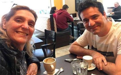 Maximiliano Abad y Baragiola en una foto que deja un claro mensaje pol�tico