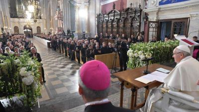 El Papa a los religiosos: 