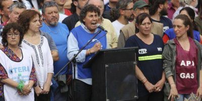Micheli, dur�simo: �O se cae este modelo econ�mico, o estos tipos dejan el Gobierno�