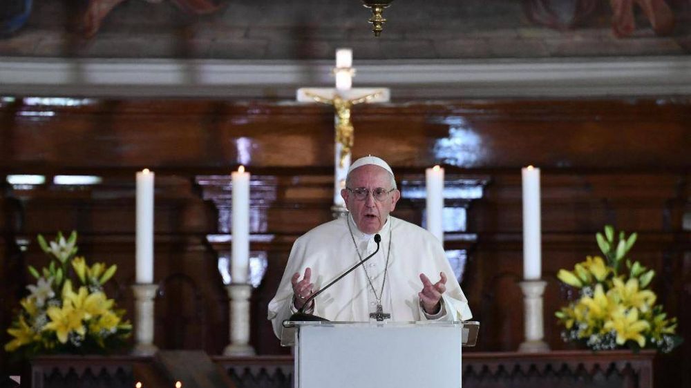 �Los j�venes est�n indignados por los esc�ndalos sexuales y econ�micos en la Iglesia�