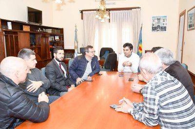 Necochea sustentable: L�pez recibi� a la C�mara de Energ�as Renovables