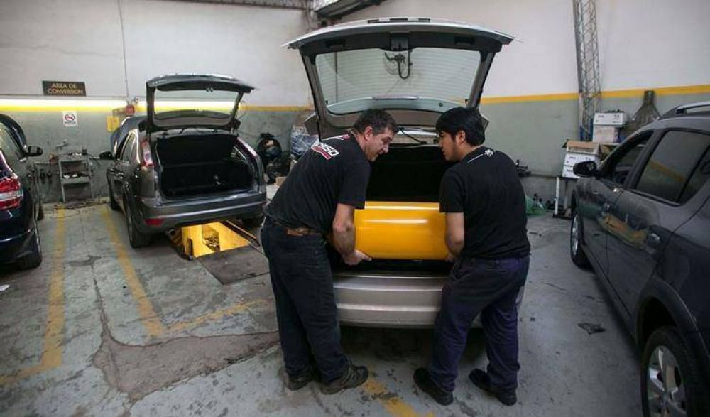 Una buena noticia para el GNC: Automotrices vuelven a lanzar unidades de f�brica