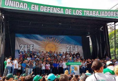 Los gremios presionan para reabrir paritarias con ultim�tums y paros