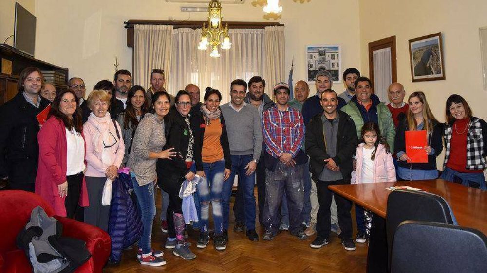 La gesti�n L�pez sigue regularizando entidades en el Distrito