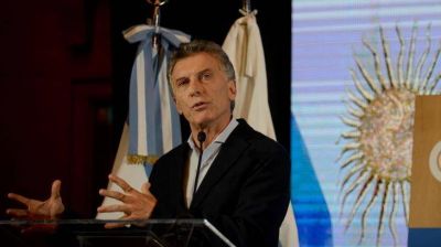 En campa�a, suplica Macri una nueva ayuda de los gobernadores para blindar su reelecci�n en el 2019