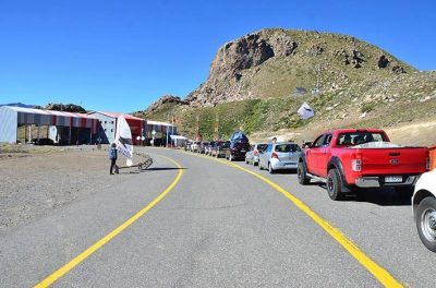 La traba para el �tr�nsito pesado� por paso Pehuenche aparece del lado argentino