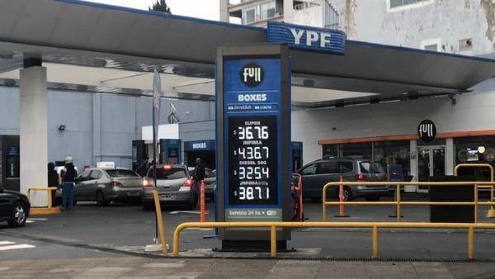 La empresa estatal YPF subi 9,5% los precios y la premium ya cuesta ms de $43