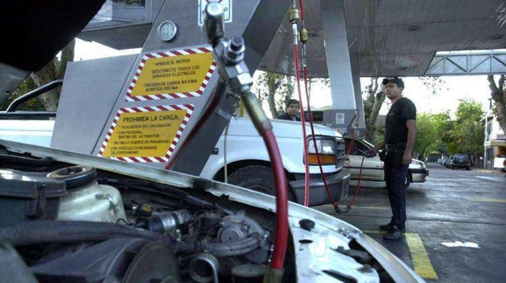 Estacioneros de GNC esperan concretar los proyectos anunciados por el Secretario de Energ�a