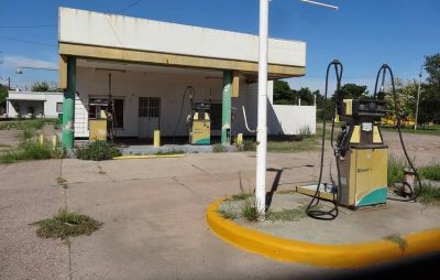Estaciones Blancas en crisis: Abastecimiento en cuentagotas y rentabilidad deficitaria