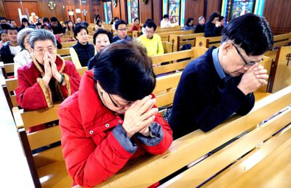 Tras el acuerdo con la Santa Sede, los catlicos chinos rezan por Francisco