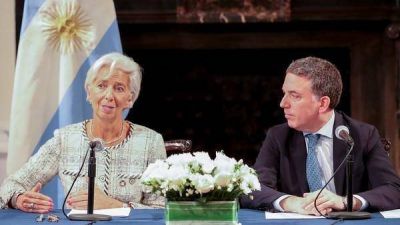 El Gobierno espera en 2019 USD 55.800 millones del FMI, otros organismos y el campo