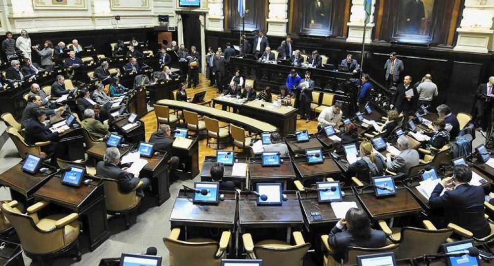 El Proyecto de Ley de Comercialización de Combustibles se presentó en la legislatura de Buenos Aires