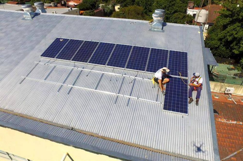 Un hogar, una escuela y una pyme son los primeros proyectos que le venden energ�a a Edenor