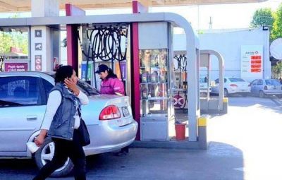 En el centro de la ciudad, el litro de nafta no se consigue por menos de $40